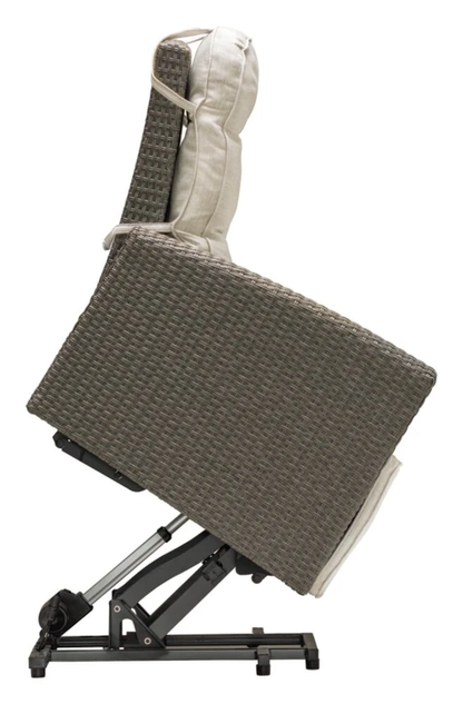 Fauteuil releveur NICE Extérieur - coloris Beige - vue d'ensemble sur terrasse | Hygiena Santé